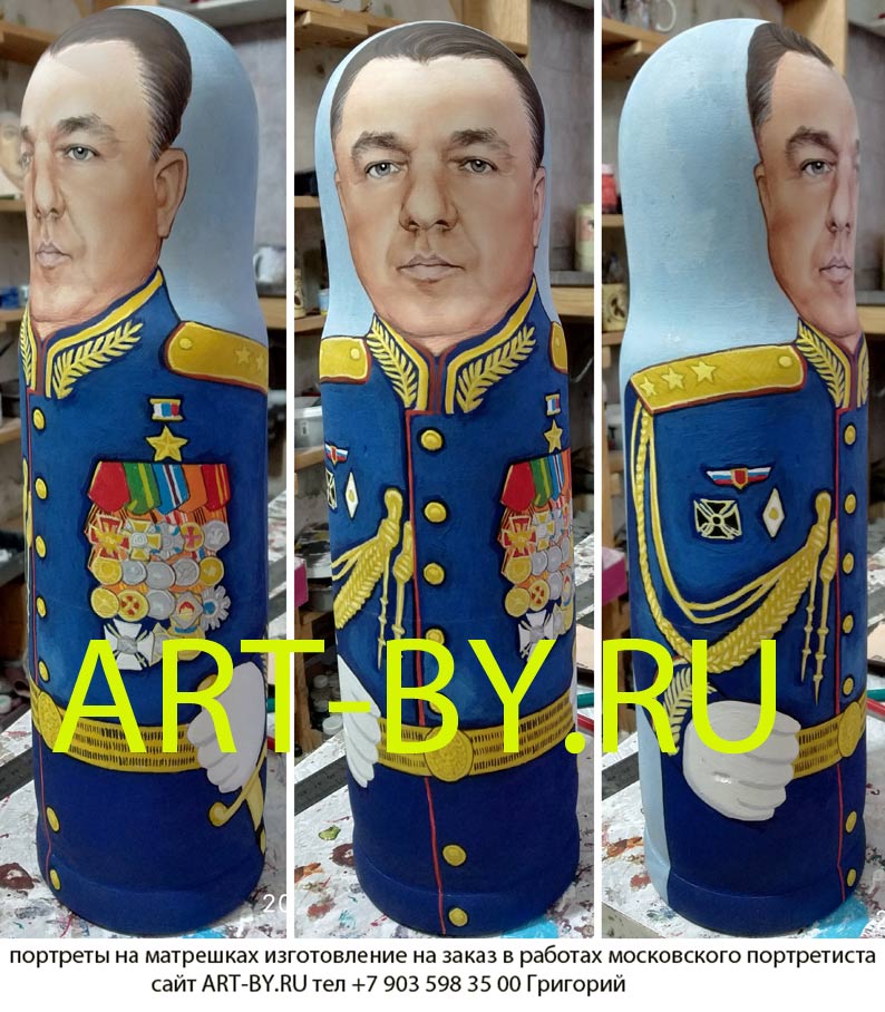 деревянные подарочные футляры для бутылок с портретами юбиляров нарисоваными московским портретистом по фото заказчика, срочное изготовление на заказ в подарок на юбилей, свадьбу или день рождения матрешка футляр для бутылки купить